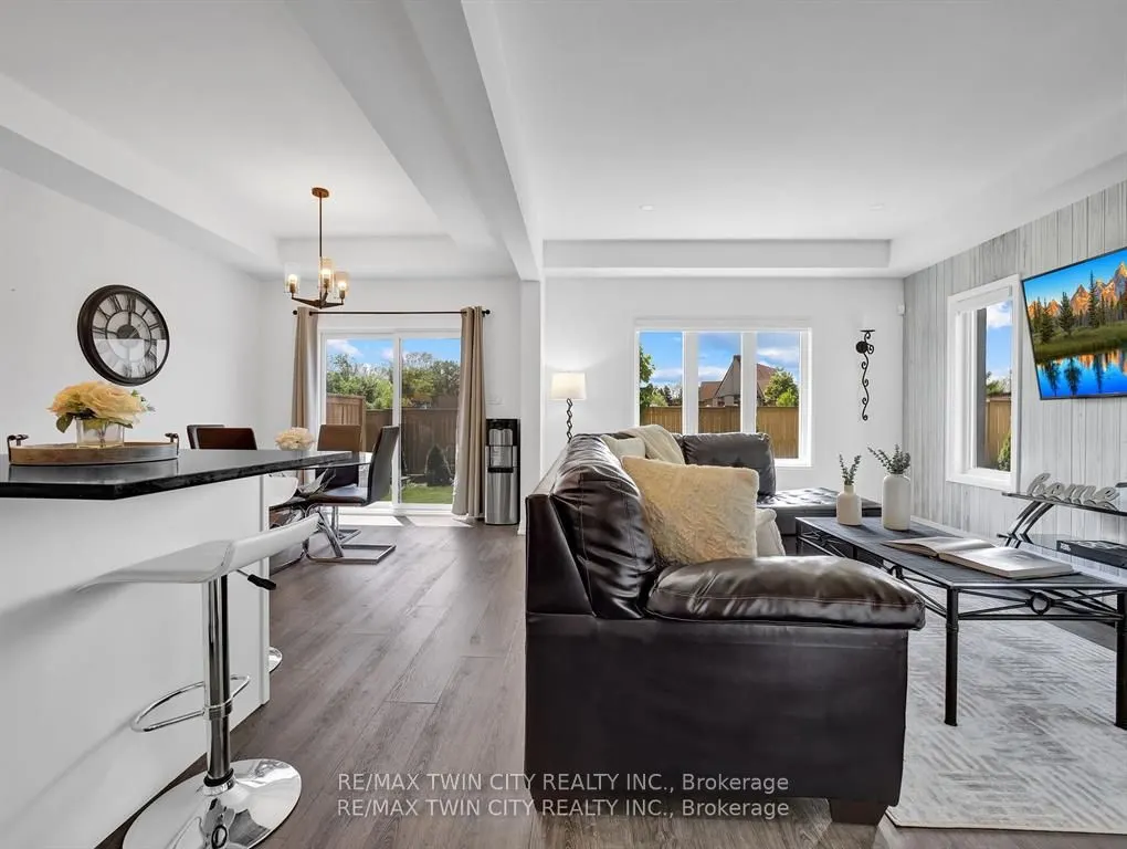 4552 Portage Road, #108