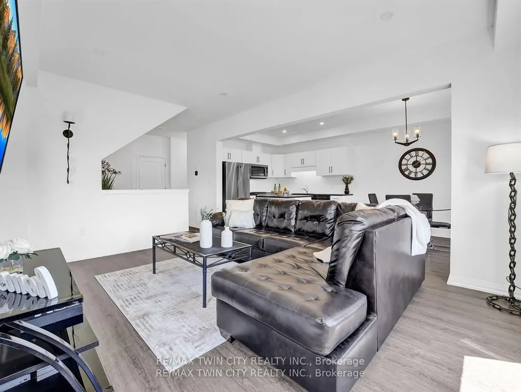 4552 Portage Road, #108