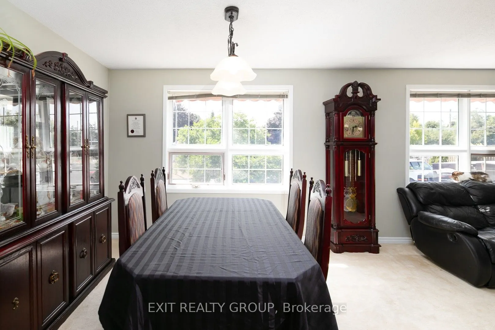 5 Farley Crescent