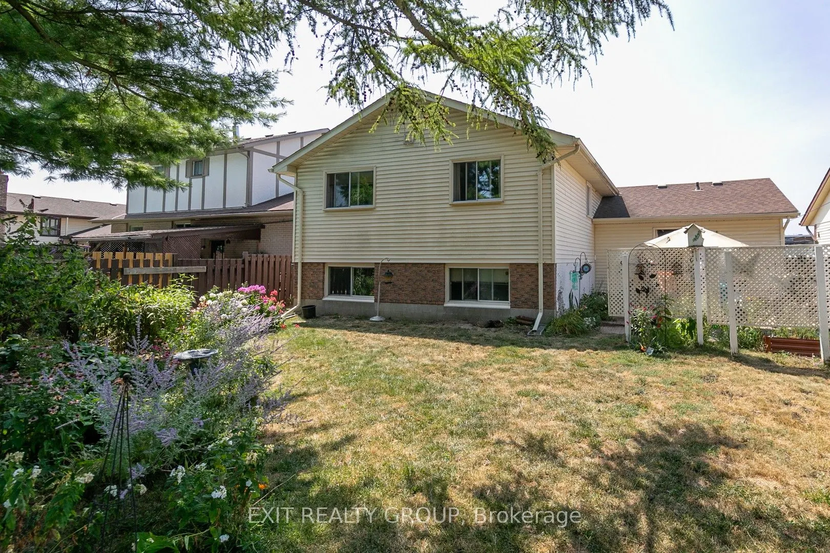 5 Farley Crescent