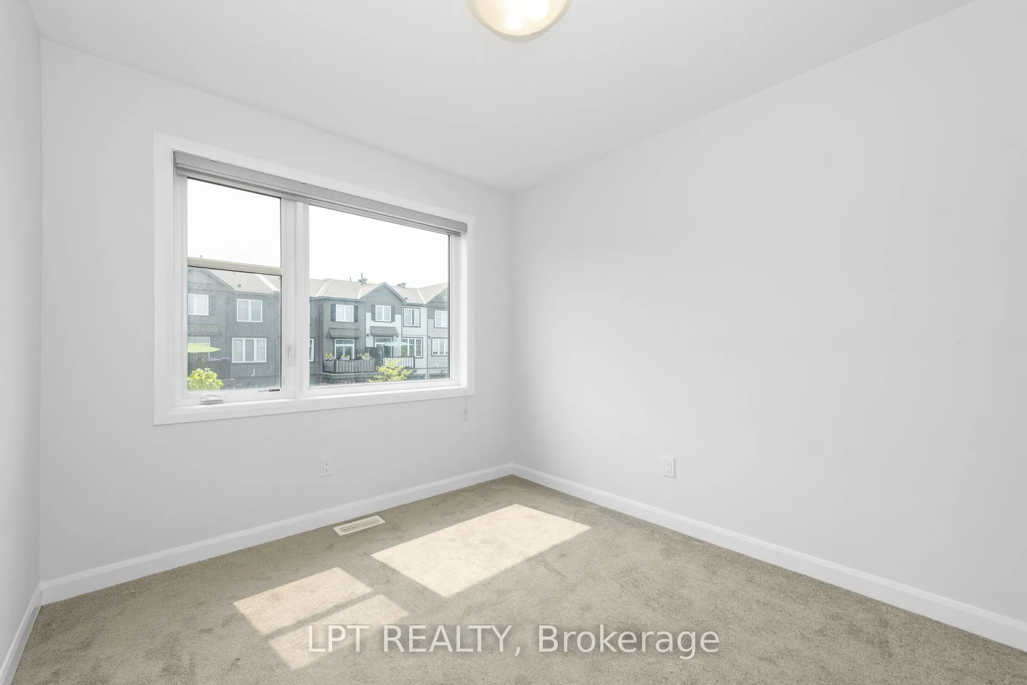 105 Teelin Circle