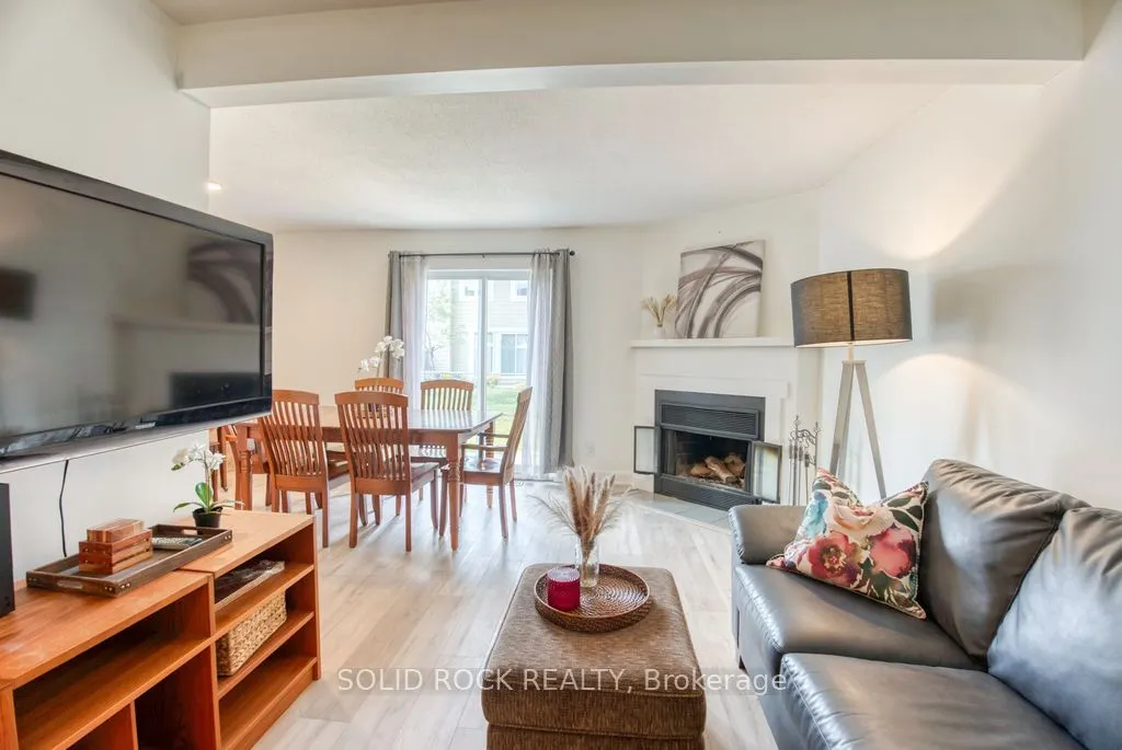 463 Canotia Place, #12