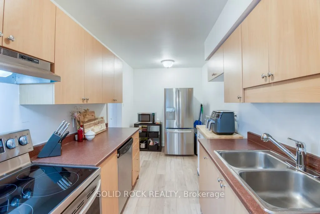 463 Canotia Place, #12