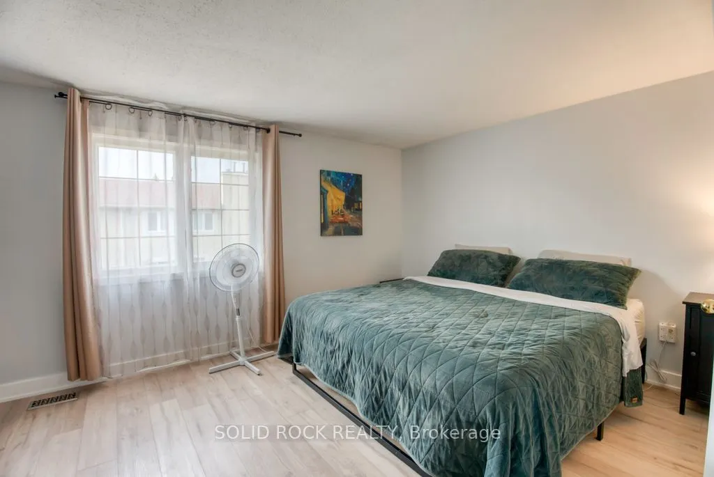 463 Canotia Place, #12