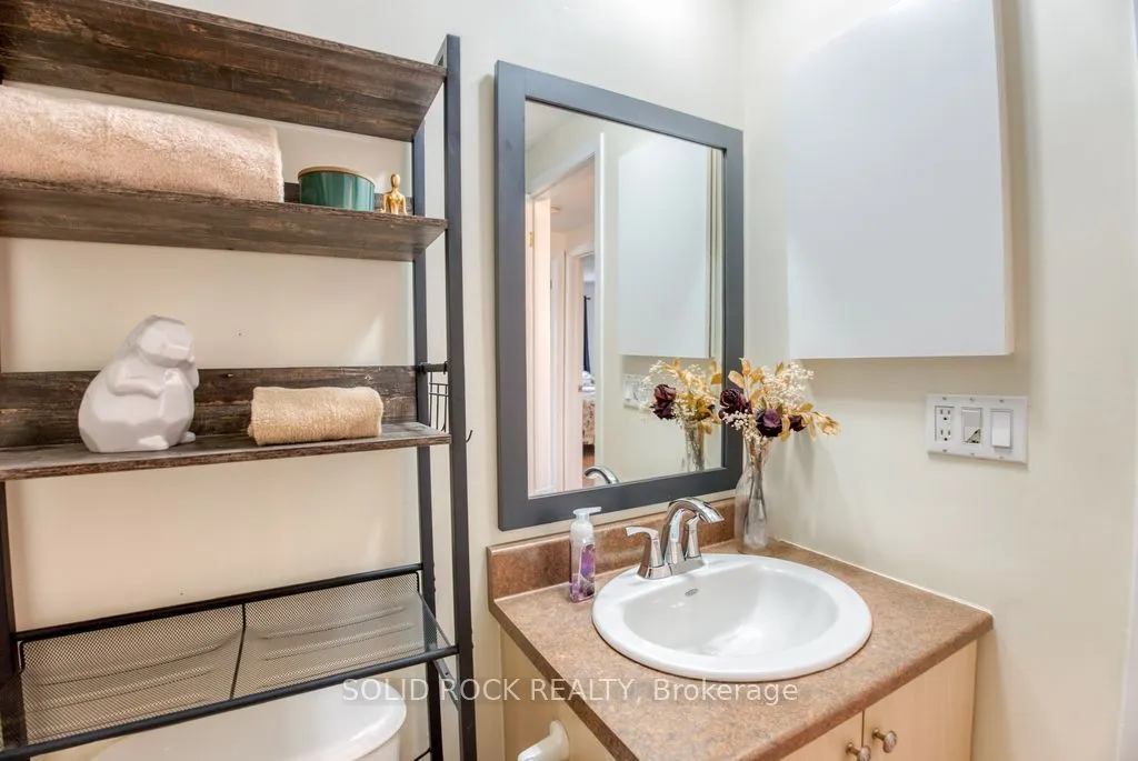 463 Canotia Place, #12