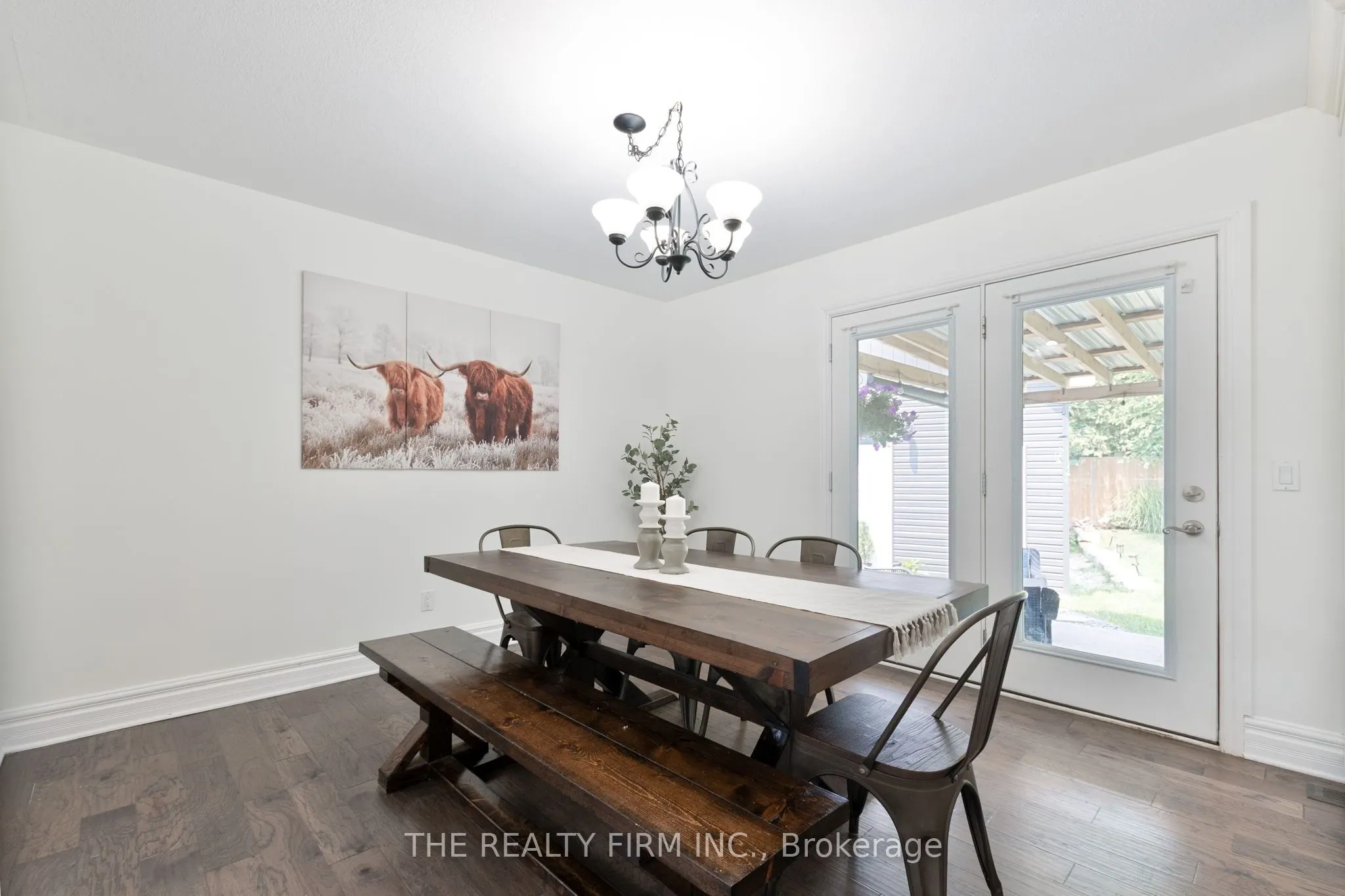 6 Oakdale Place