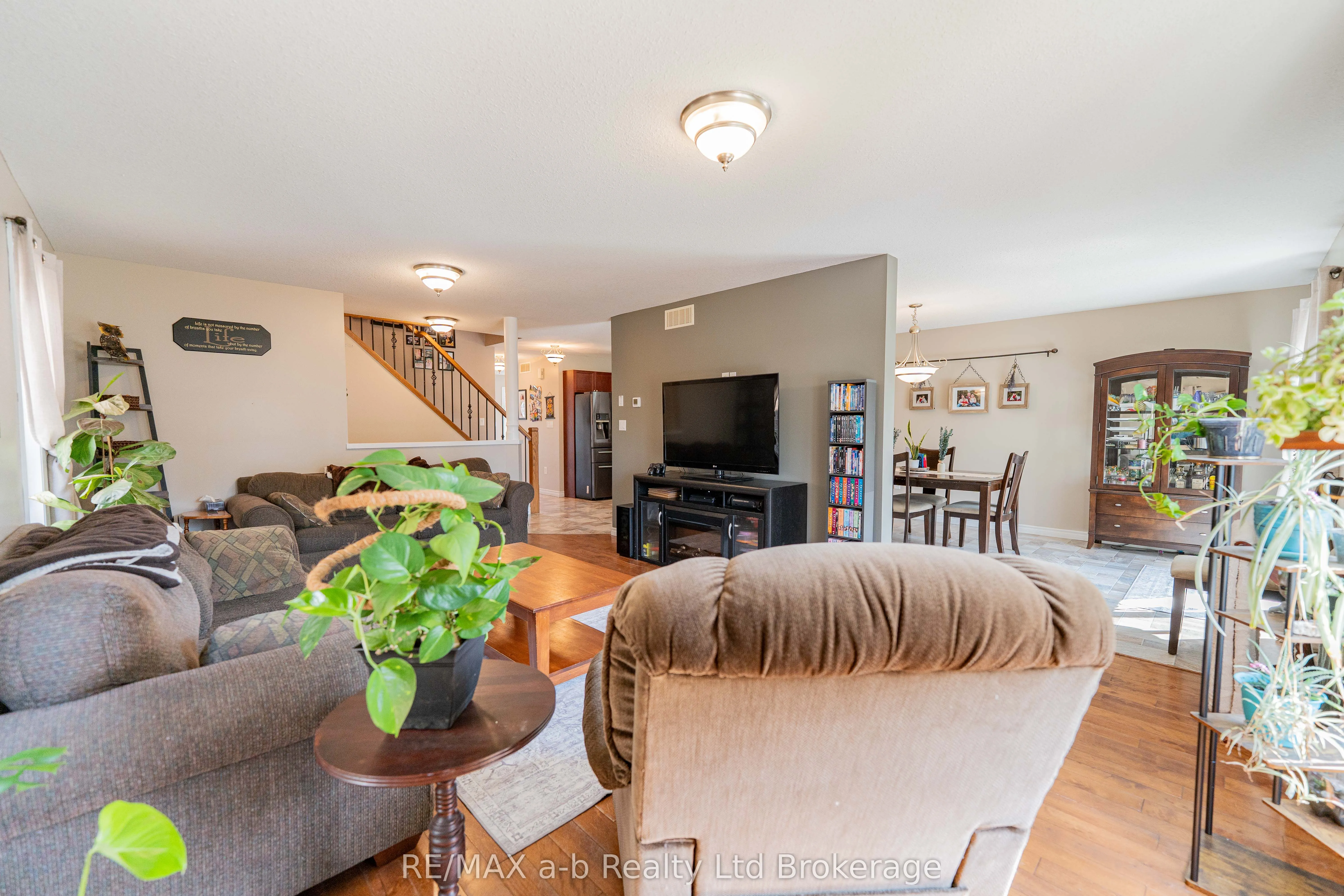 9 Langrell Avenue