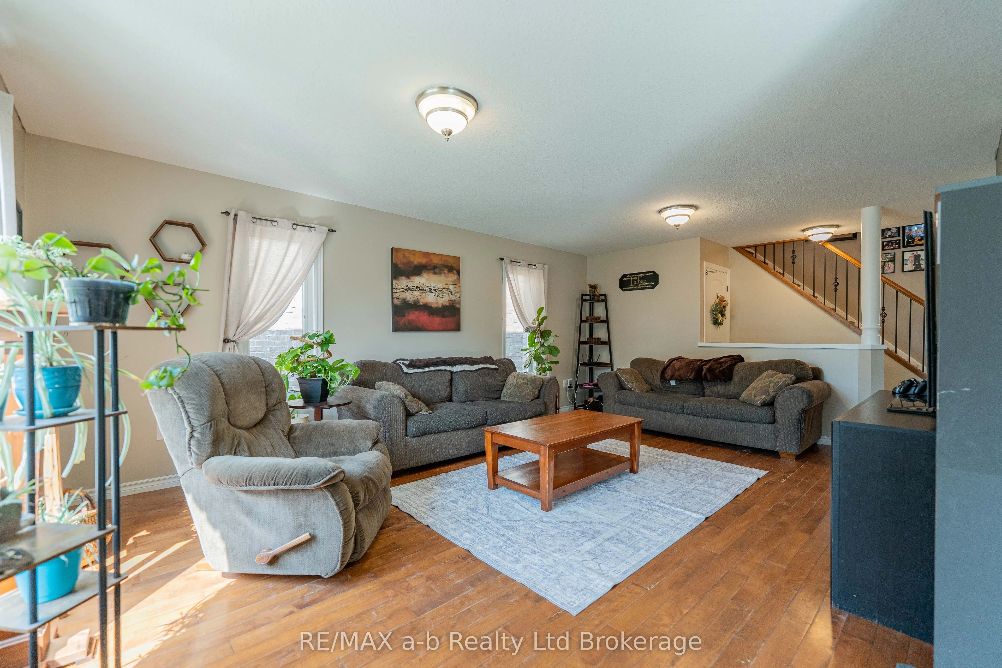 9 Langrell Avenue