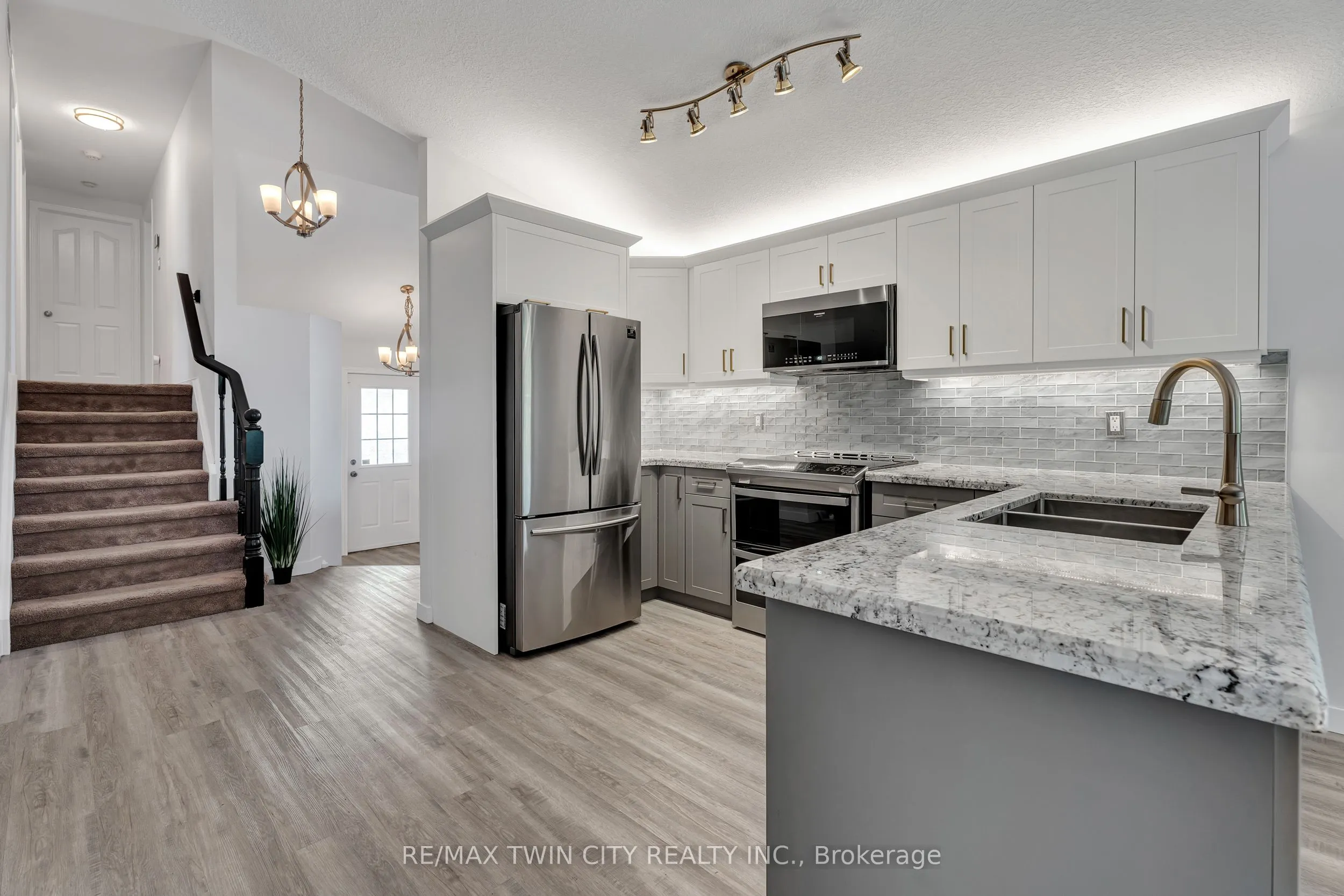 4 Orchid Crescent