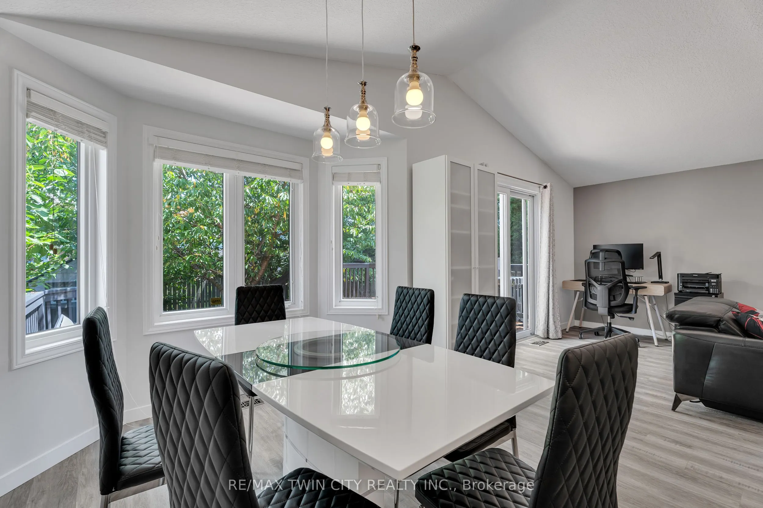 4 Orchid Crescent