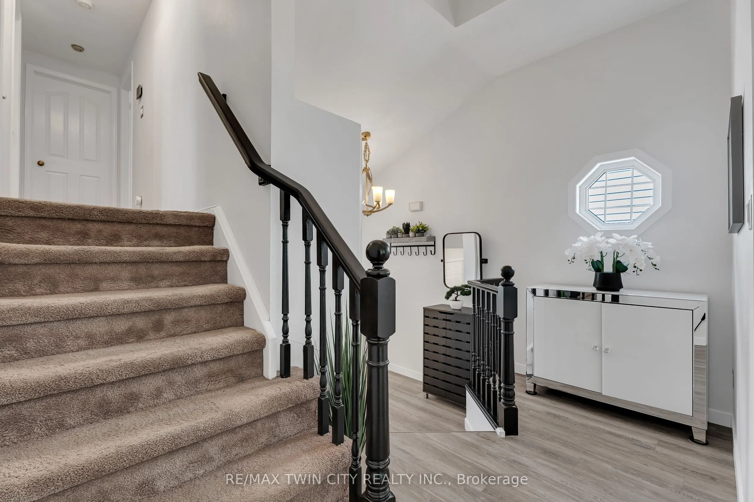 4 Orchid Crescent