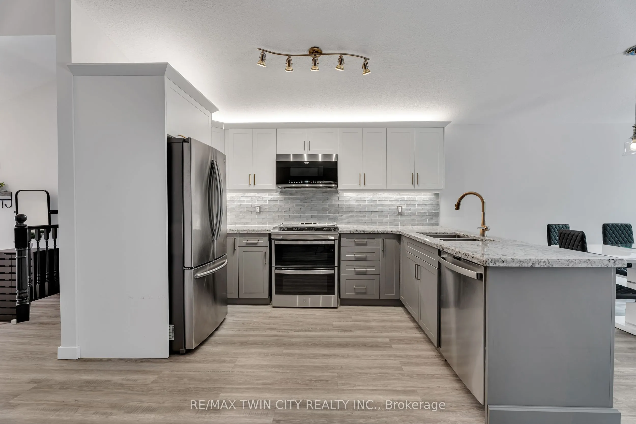 4 Orchid Crescent