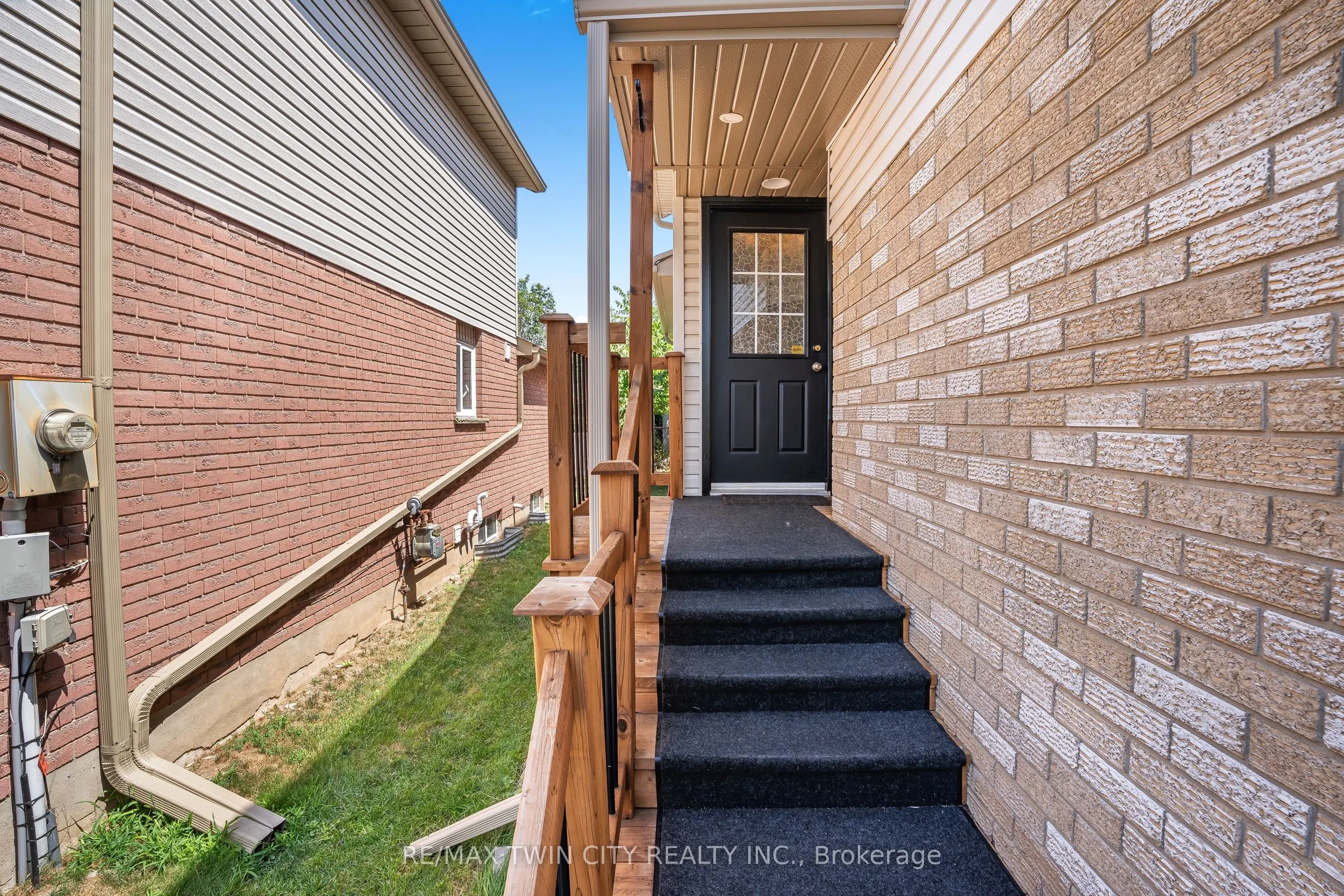4 Orchid Crescent