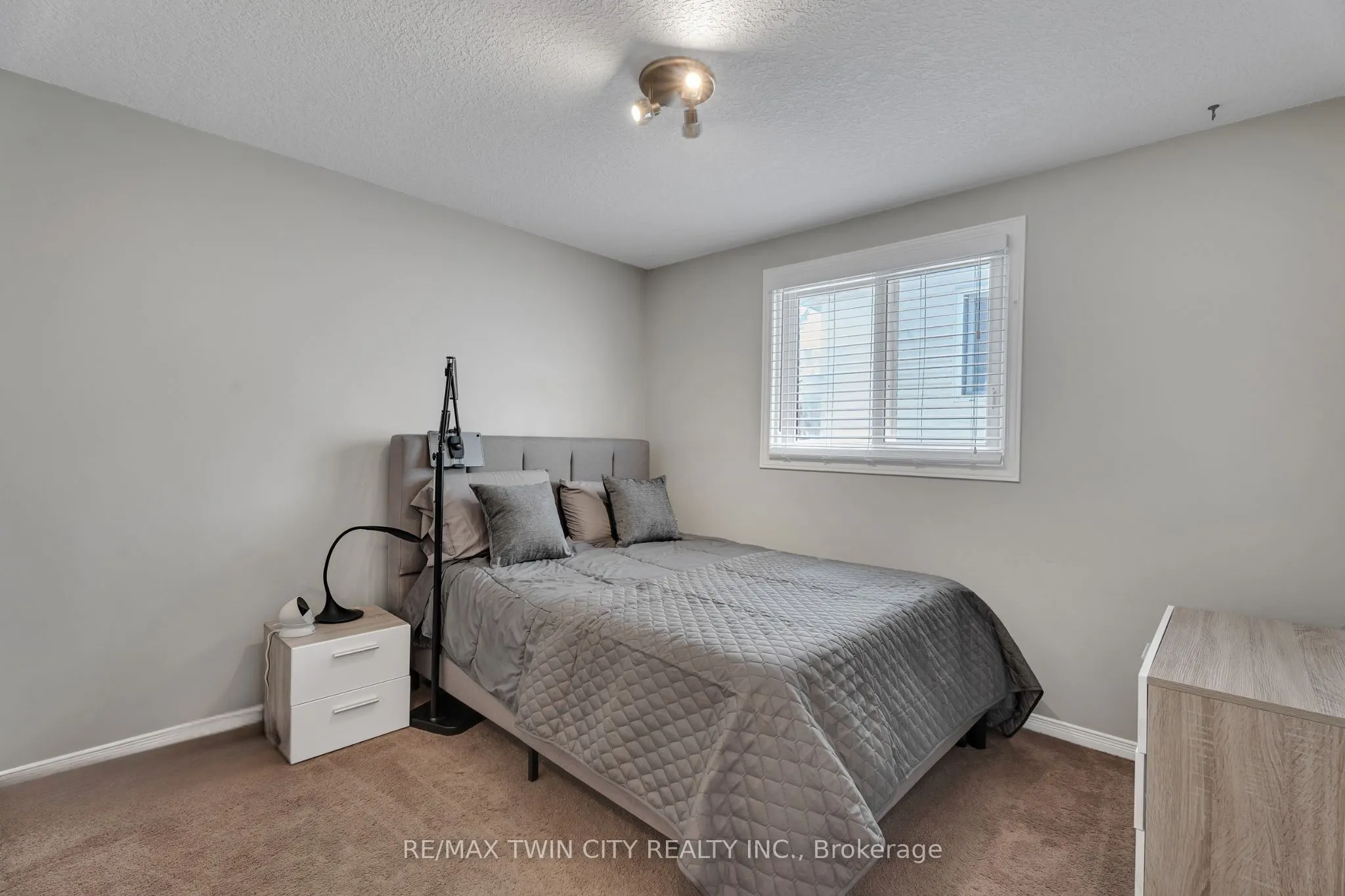 4 Orchid Crescent