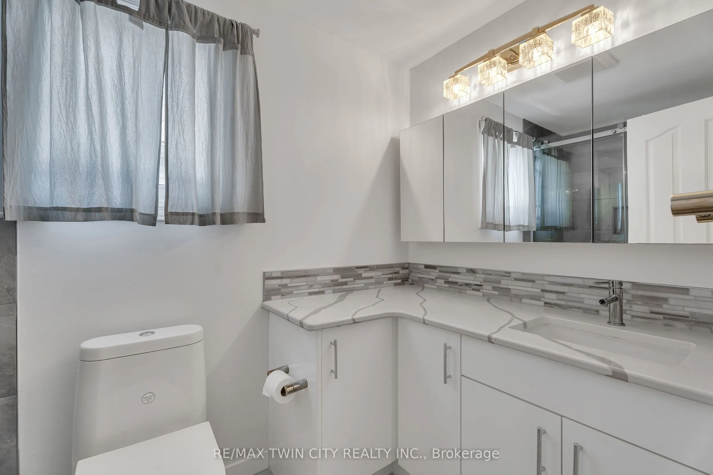 4 Orchid Crescent