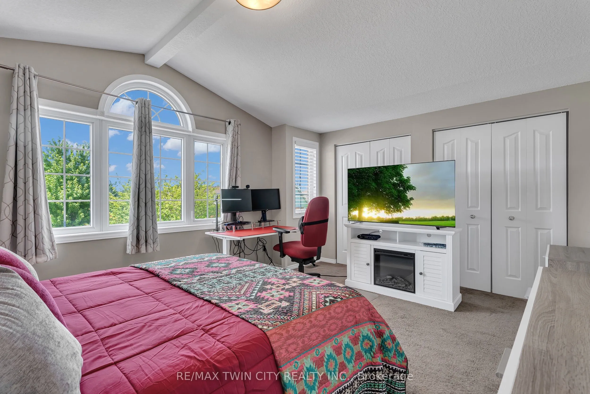 4 Orchid Crescent