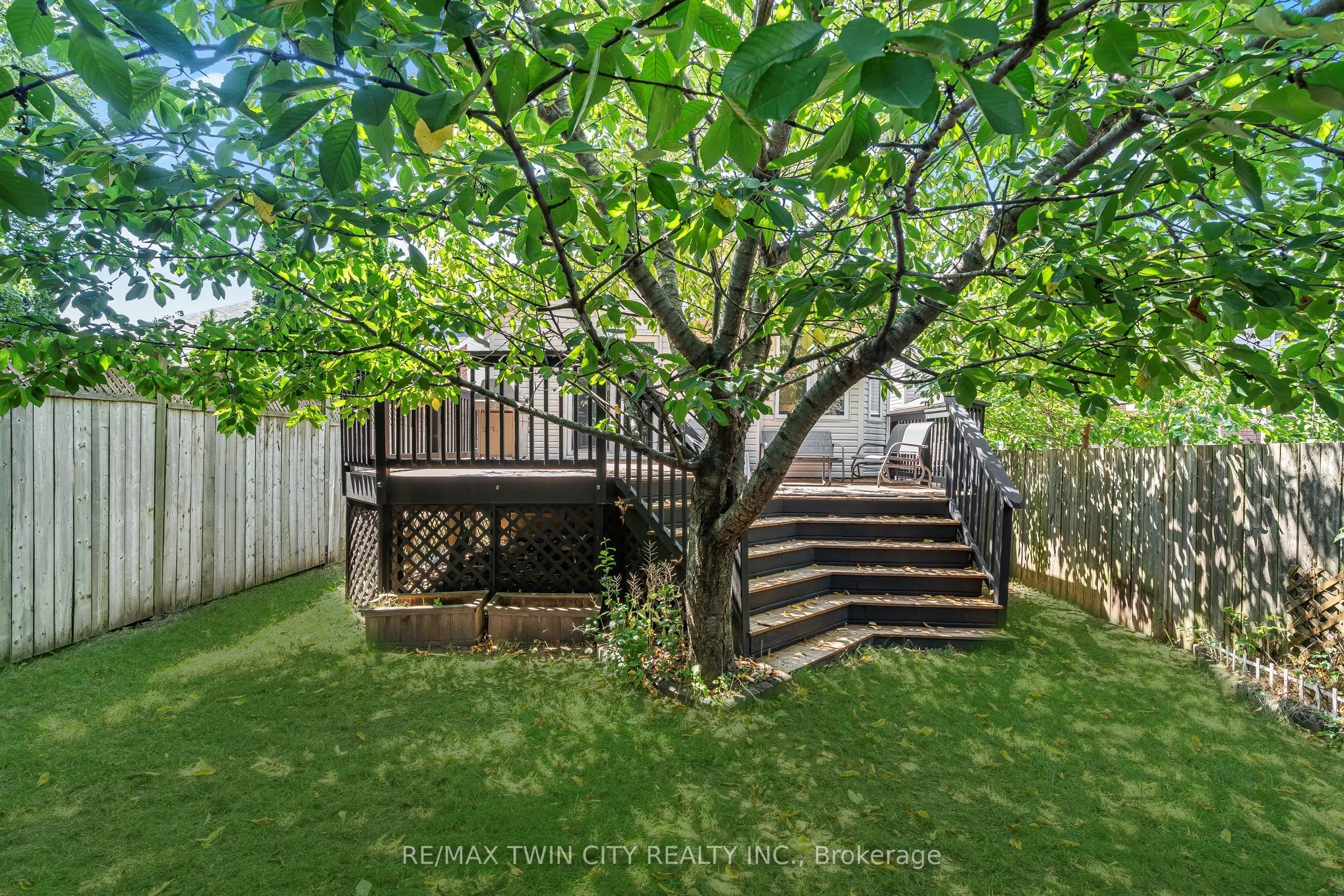 4 Orchid Crescent