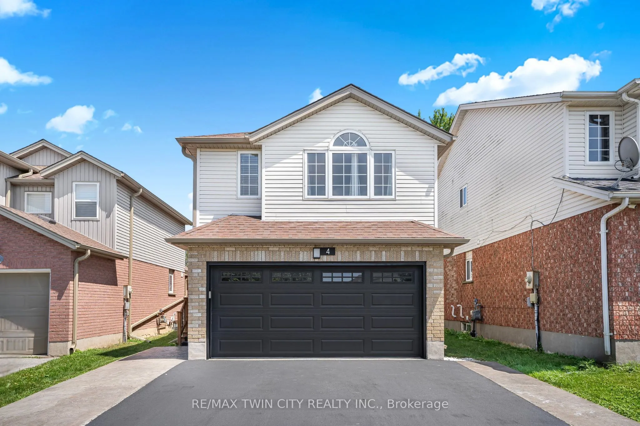 4 Orchid Crescent