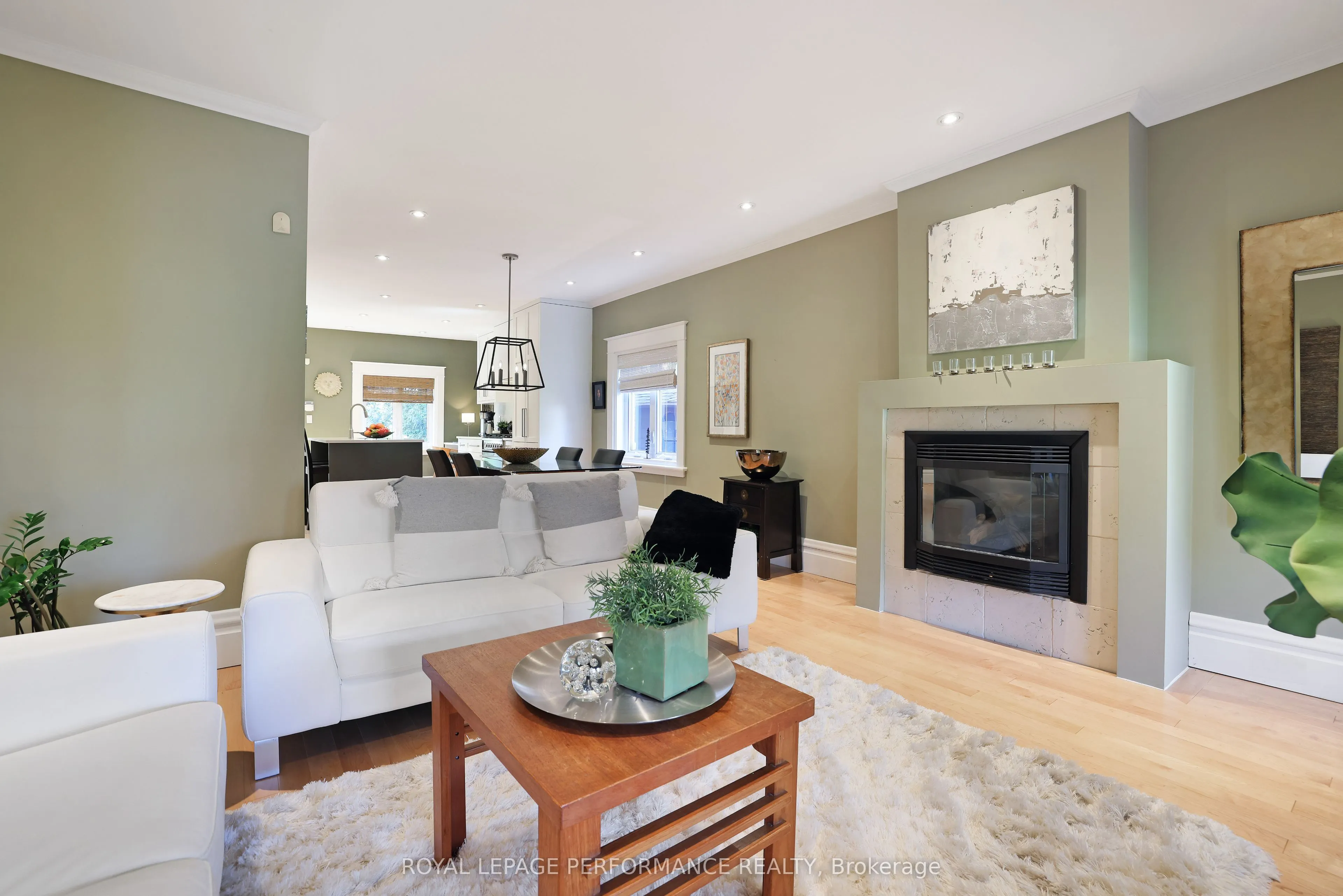 276 Holmwood Avenue