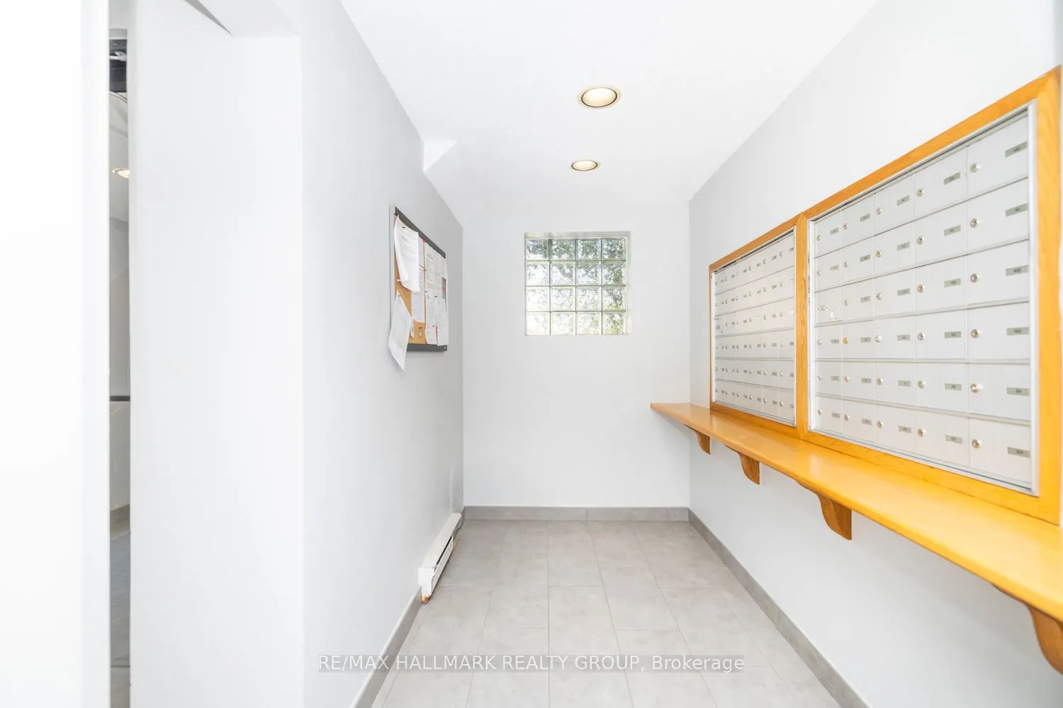 345 Centrum Boulevard