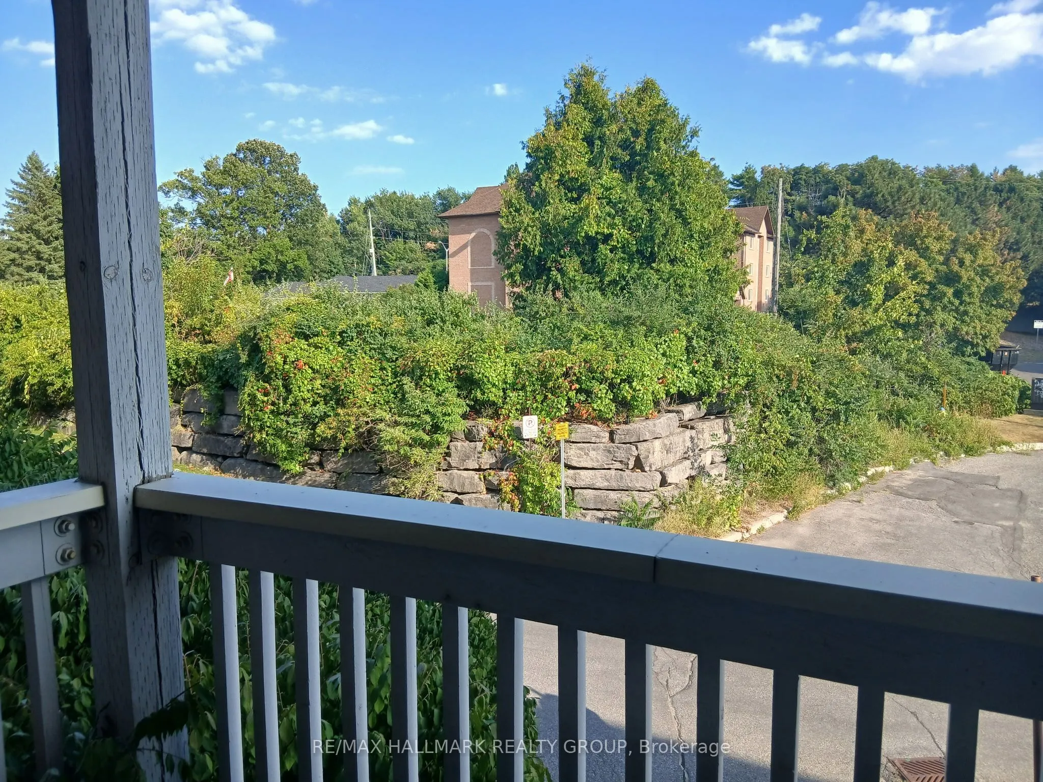 345 Centrum Boulevard
