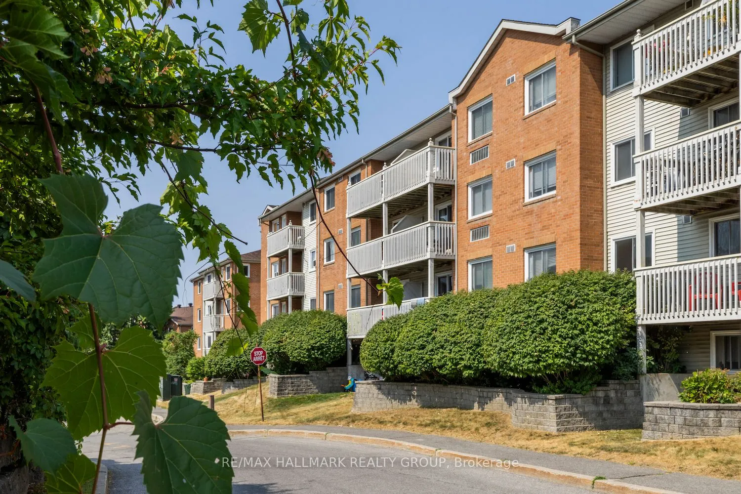 345 Centrum Boulevard