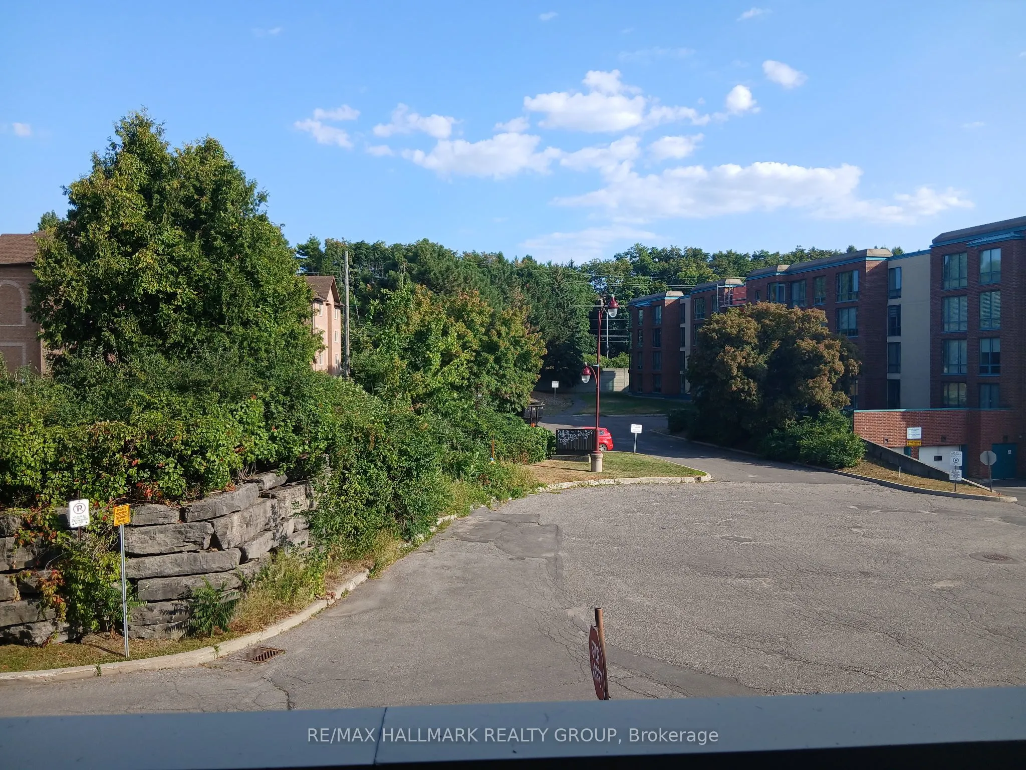 345 Centrum Boulevard