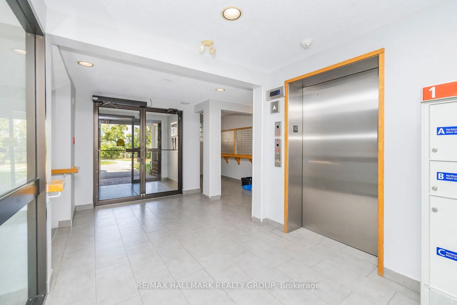 345 Centrum Boulevard