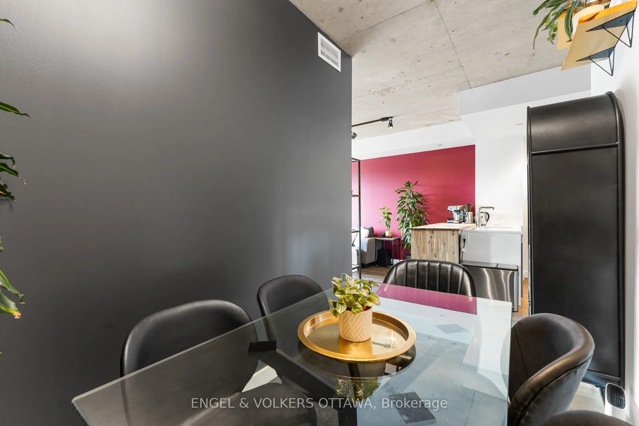 224 Lyon Street, #303
