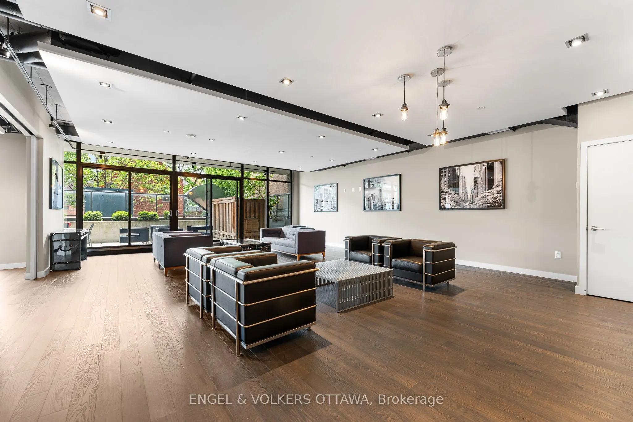 224 Lyon Street, #303