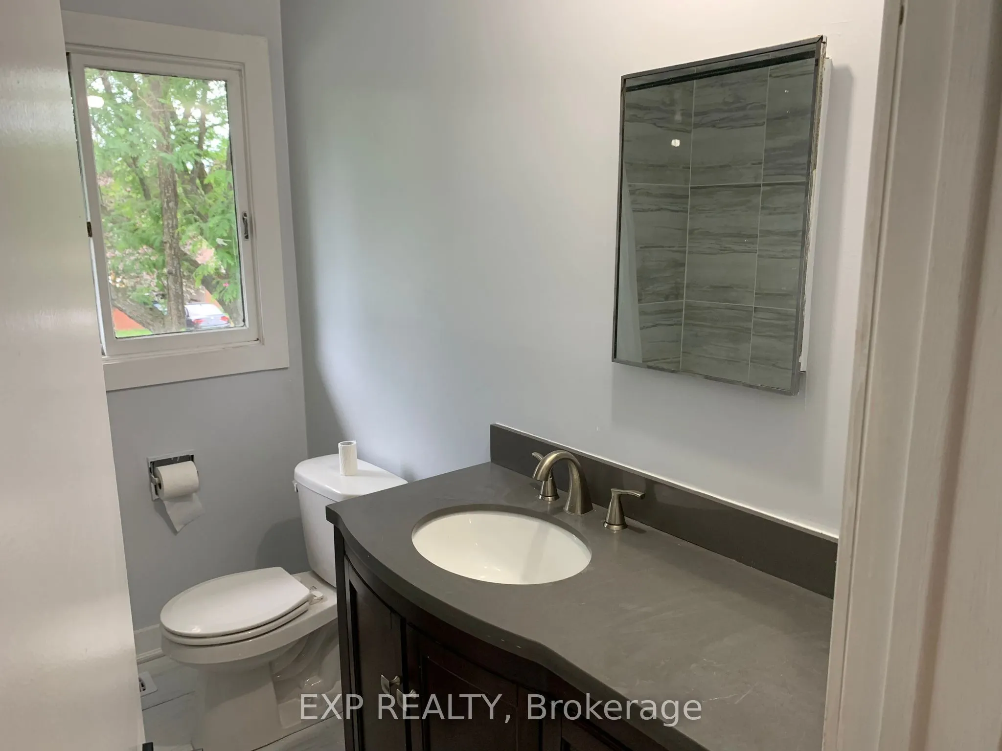 82 Barrow Crescent, #51