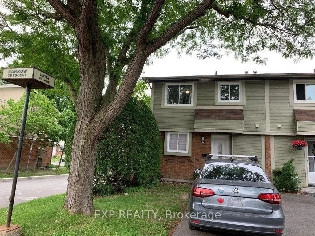 82 Barrow Crescent, #51