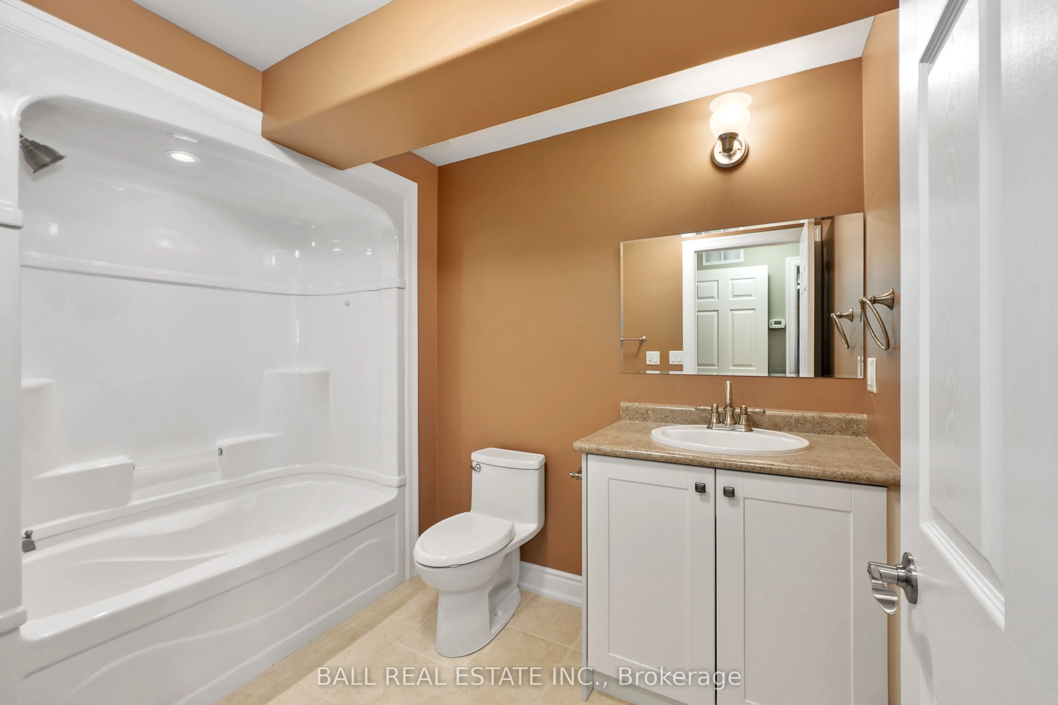 89 Village Crescent S, #87