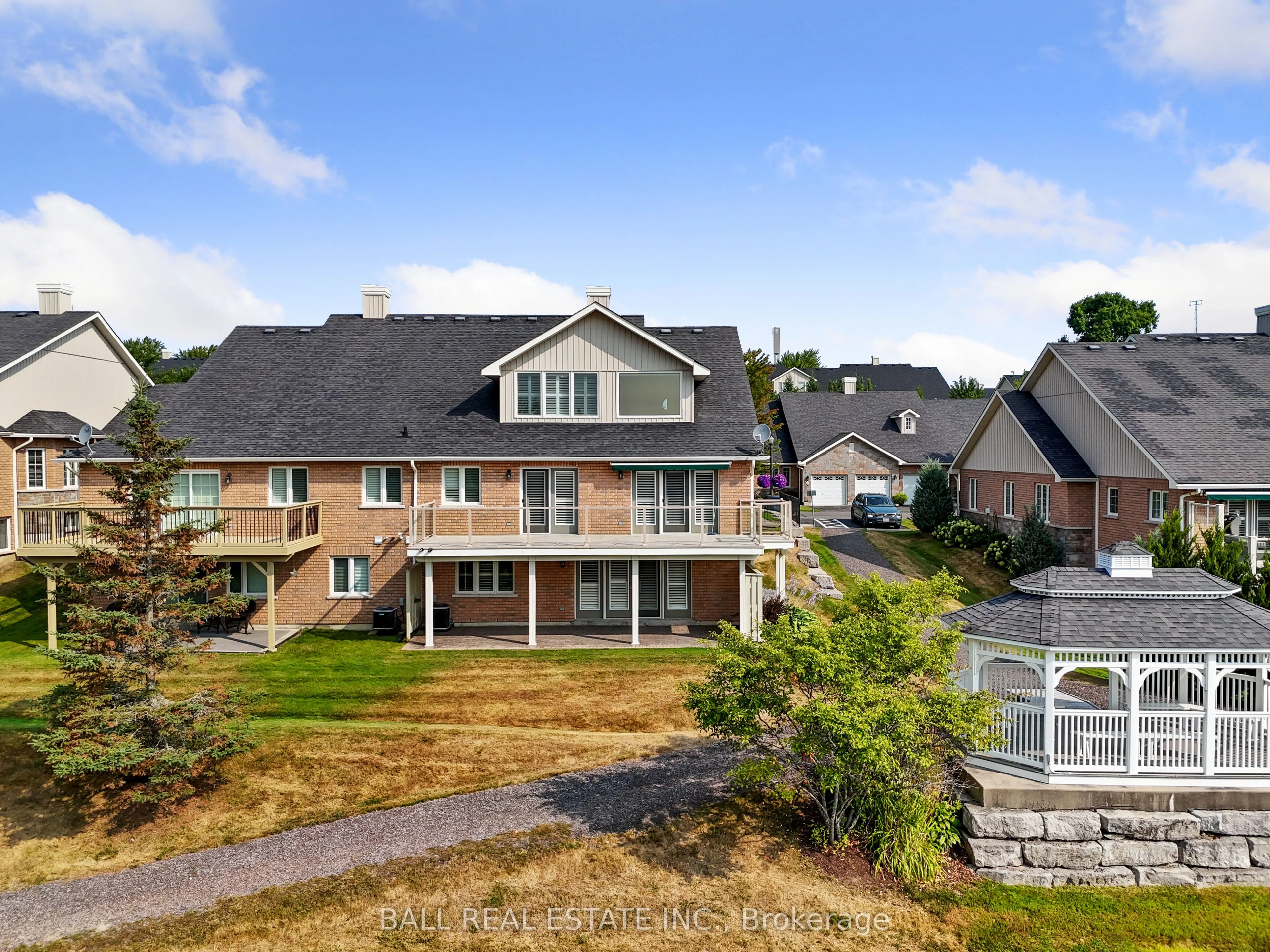 89 Village Crescent S, #87