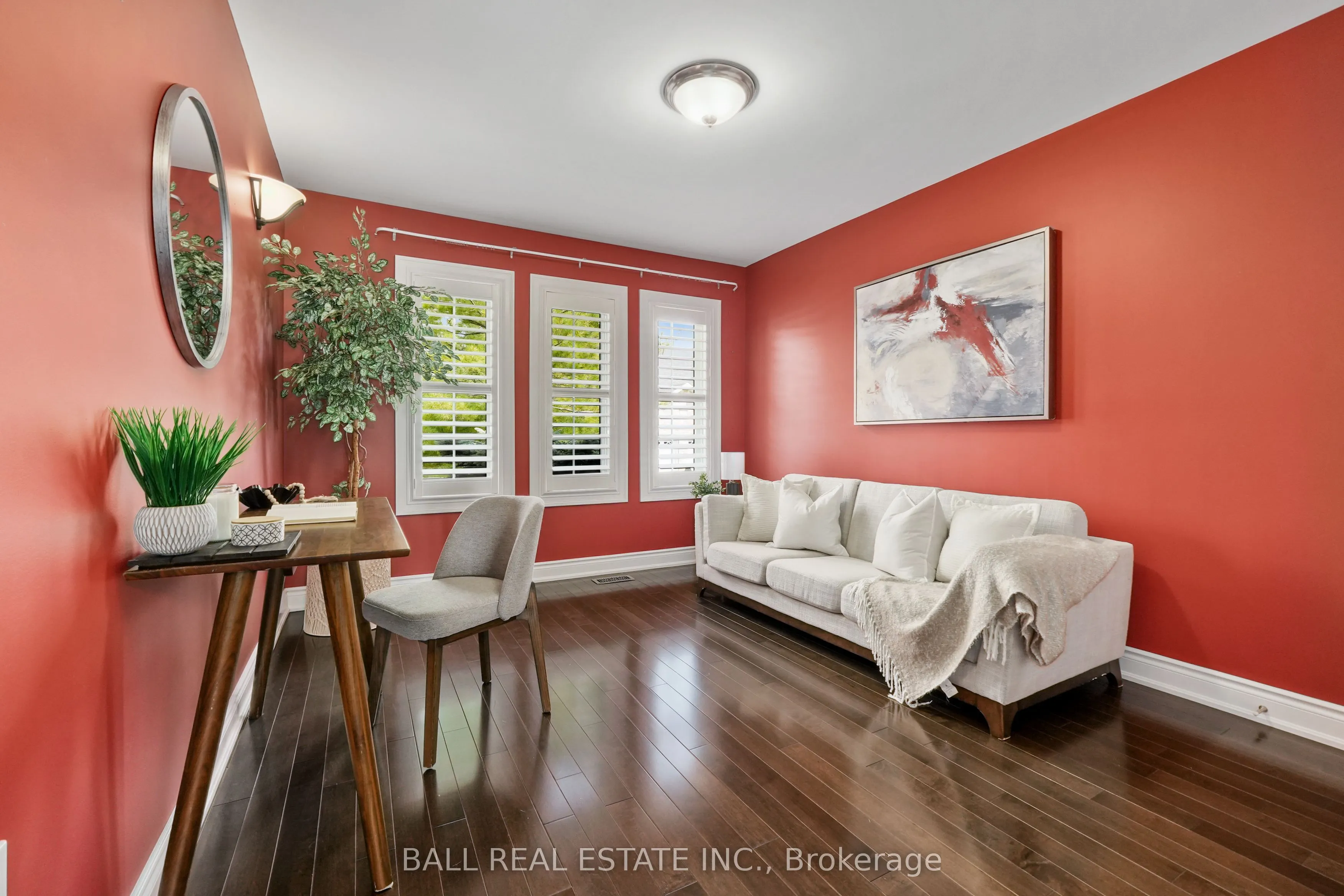 89 Village Crescent S, #87