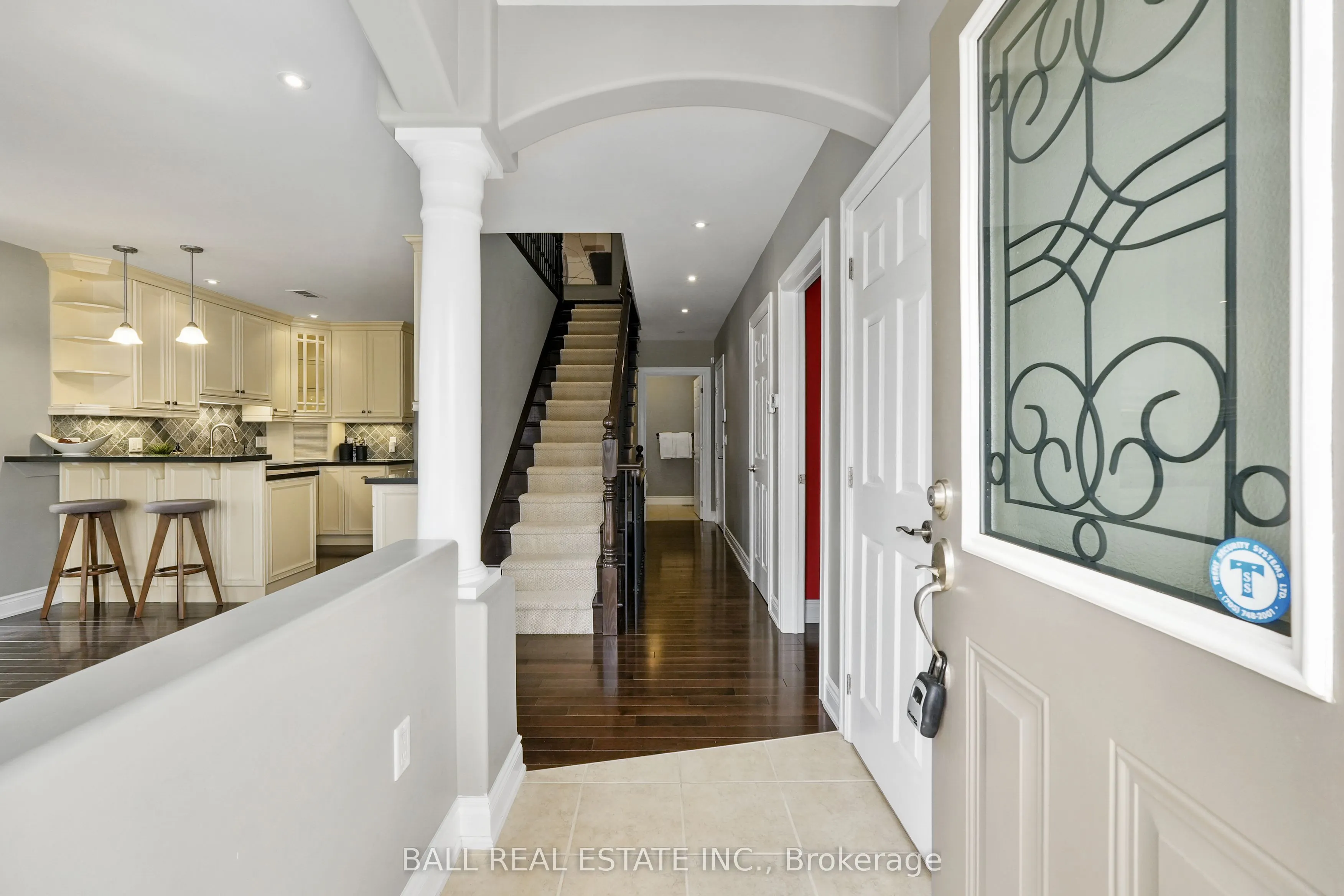 89 Village Crescent S, #87