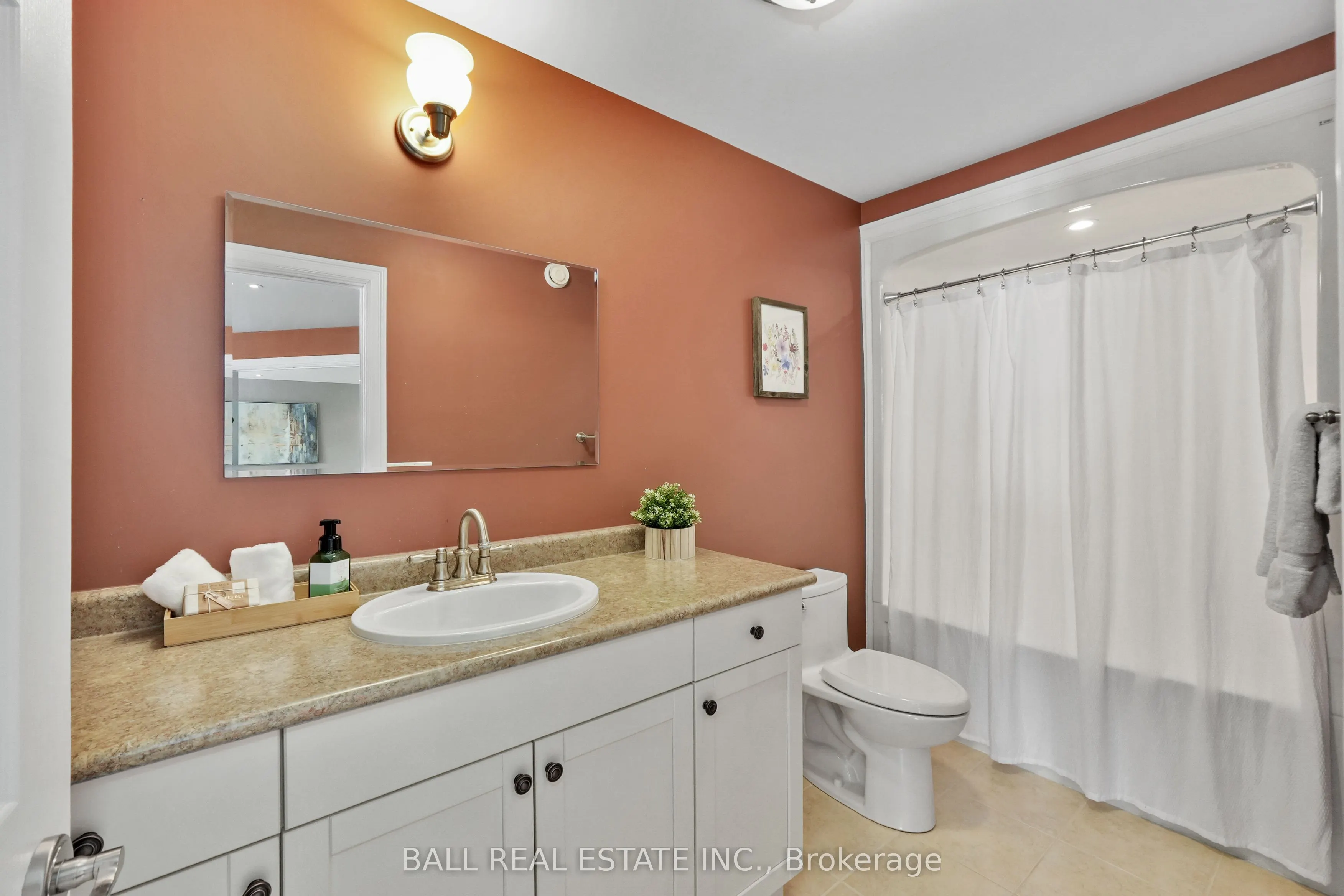 89 Village Crescent S, #87