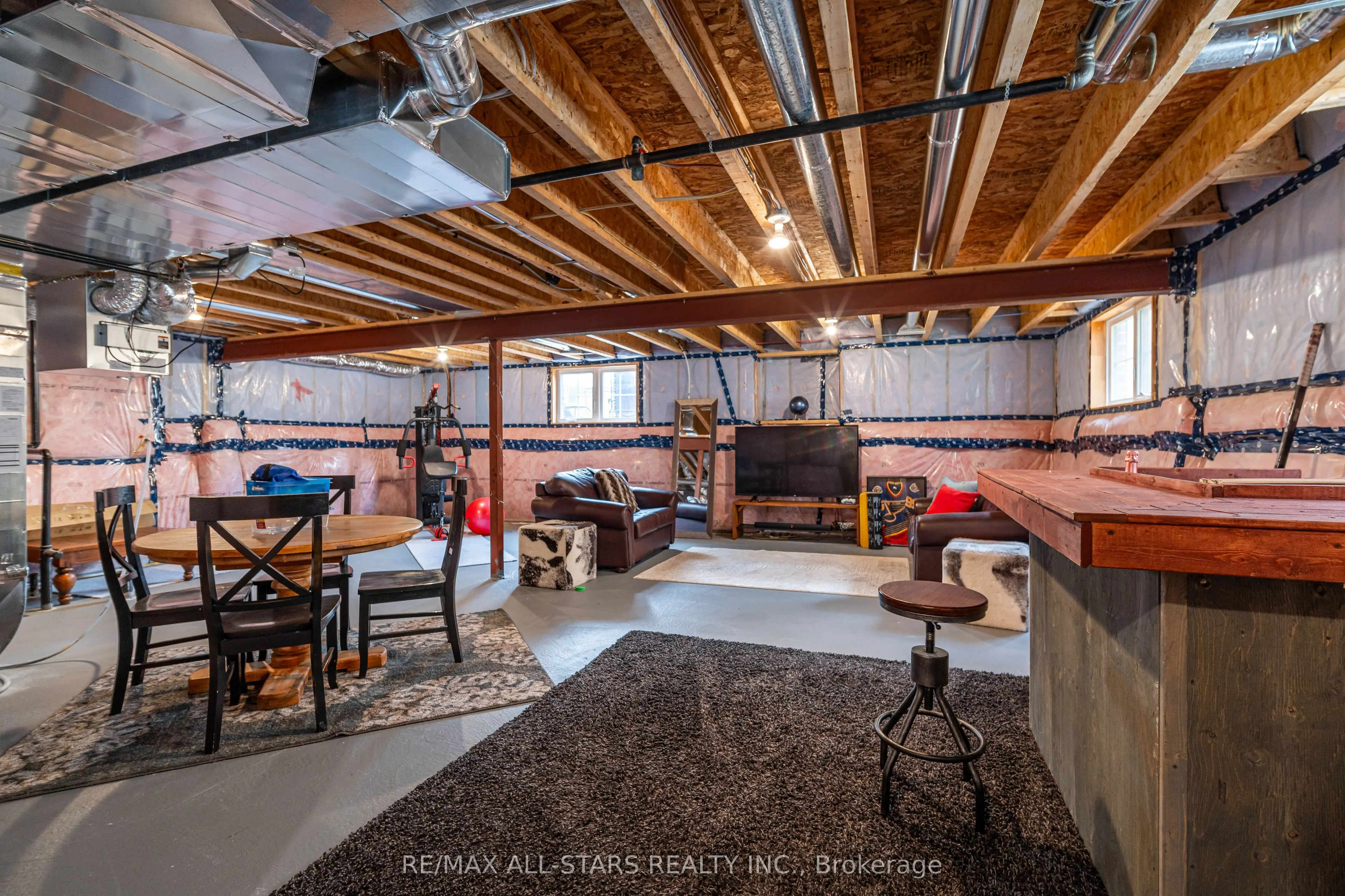 528 Macintosh Grove
