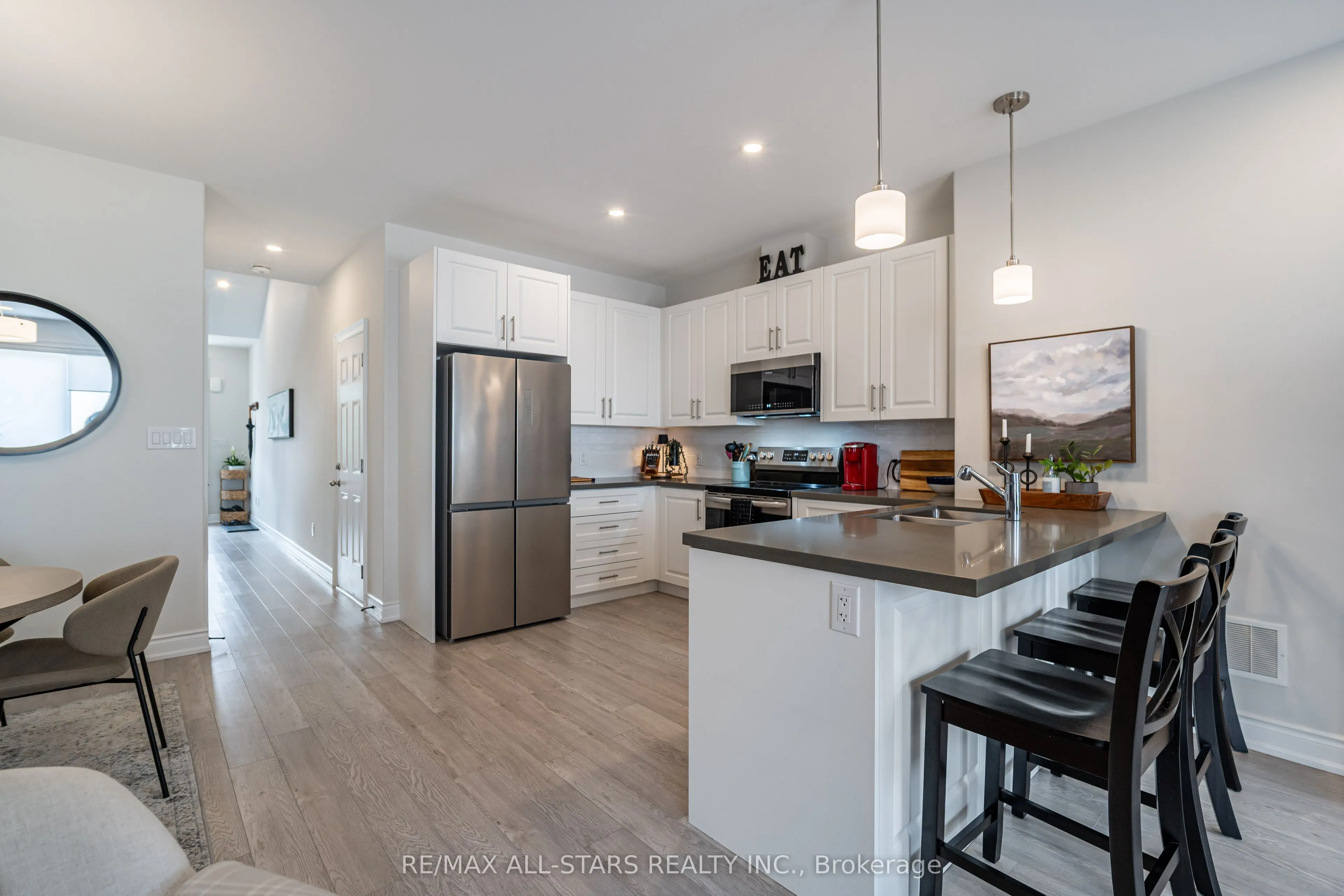 528 Macintosh Grove