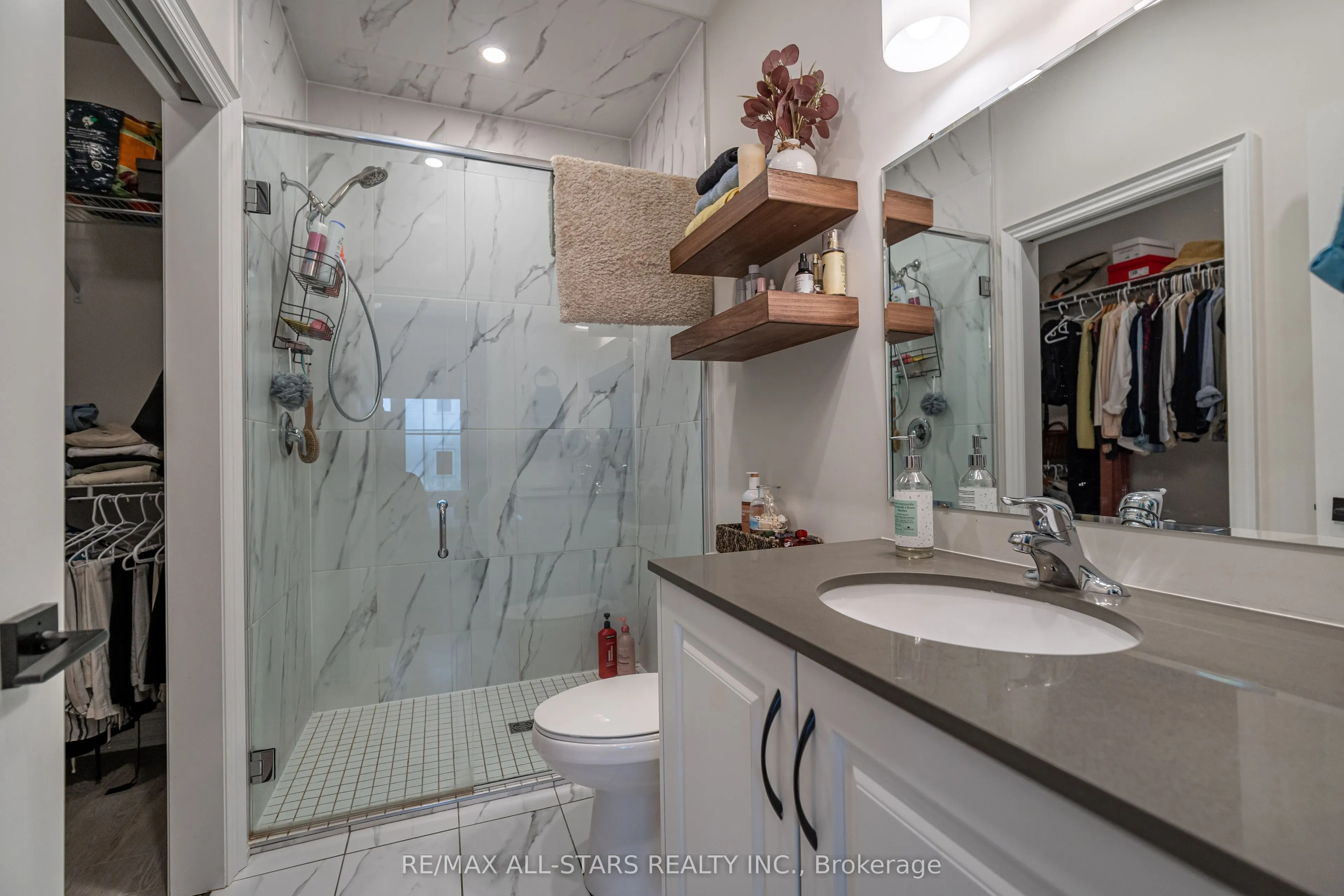 528 Macintosh Grove