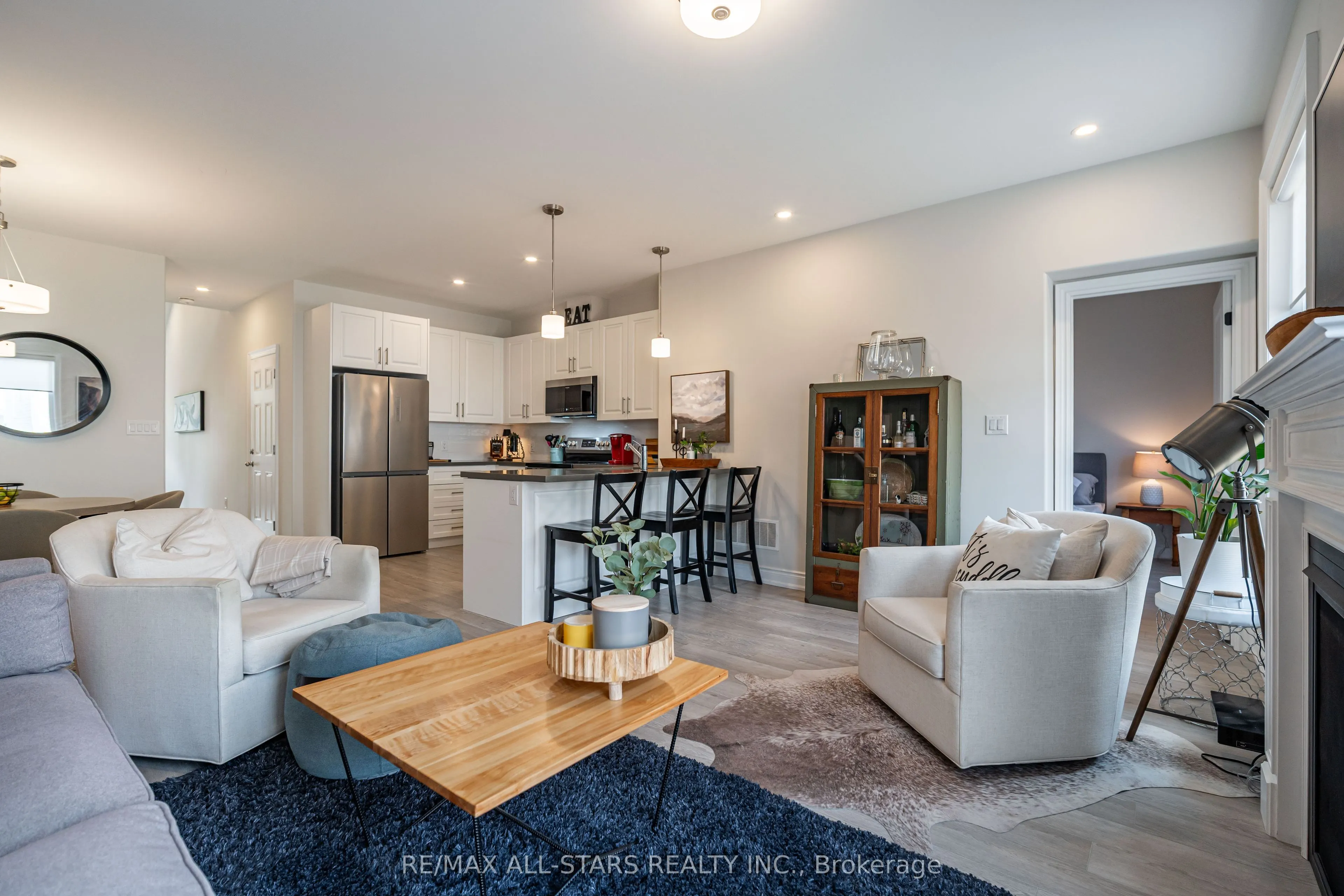 528 Macintosh Grove