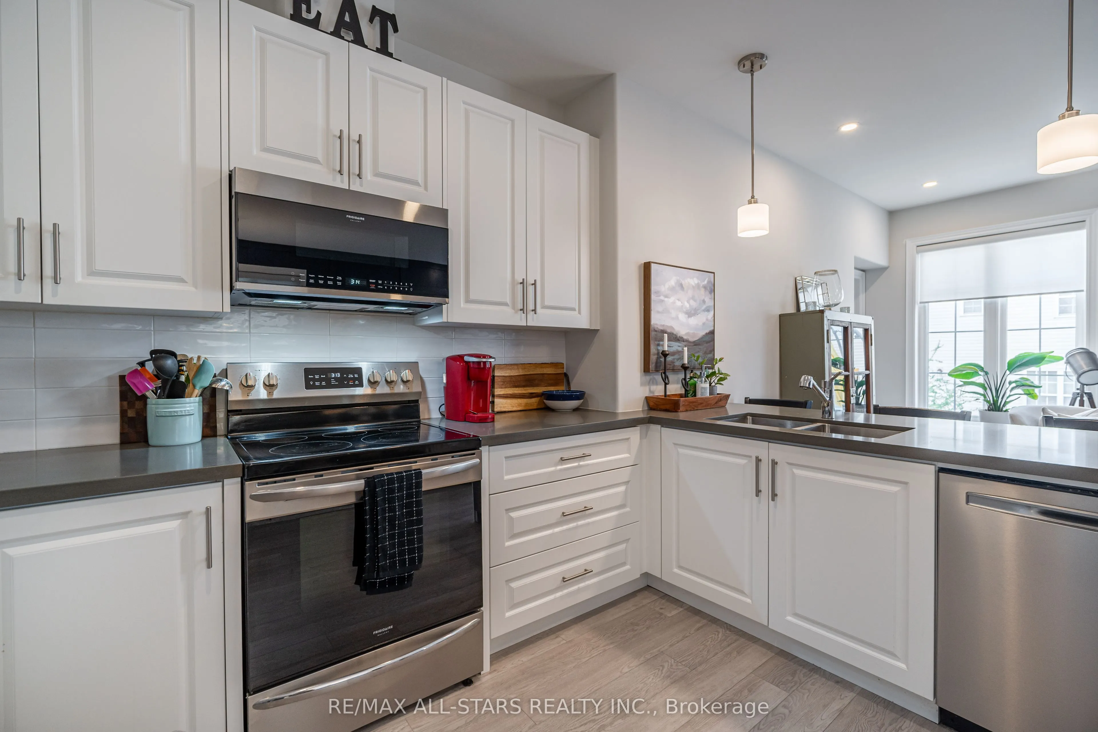 528 Macintosh Grove
