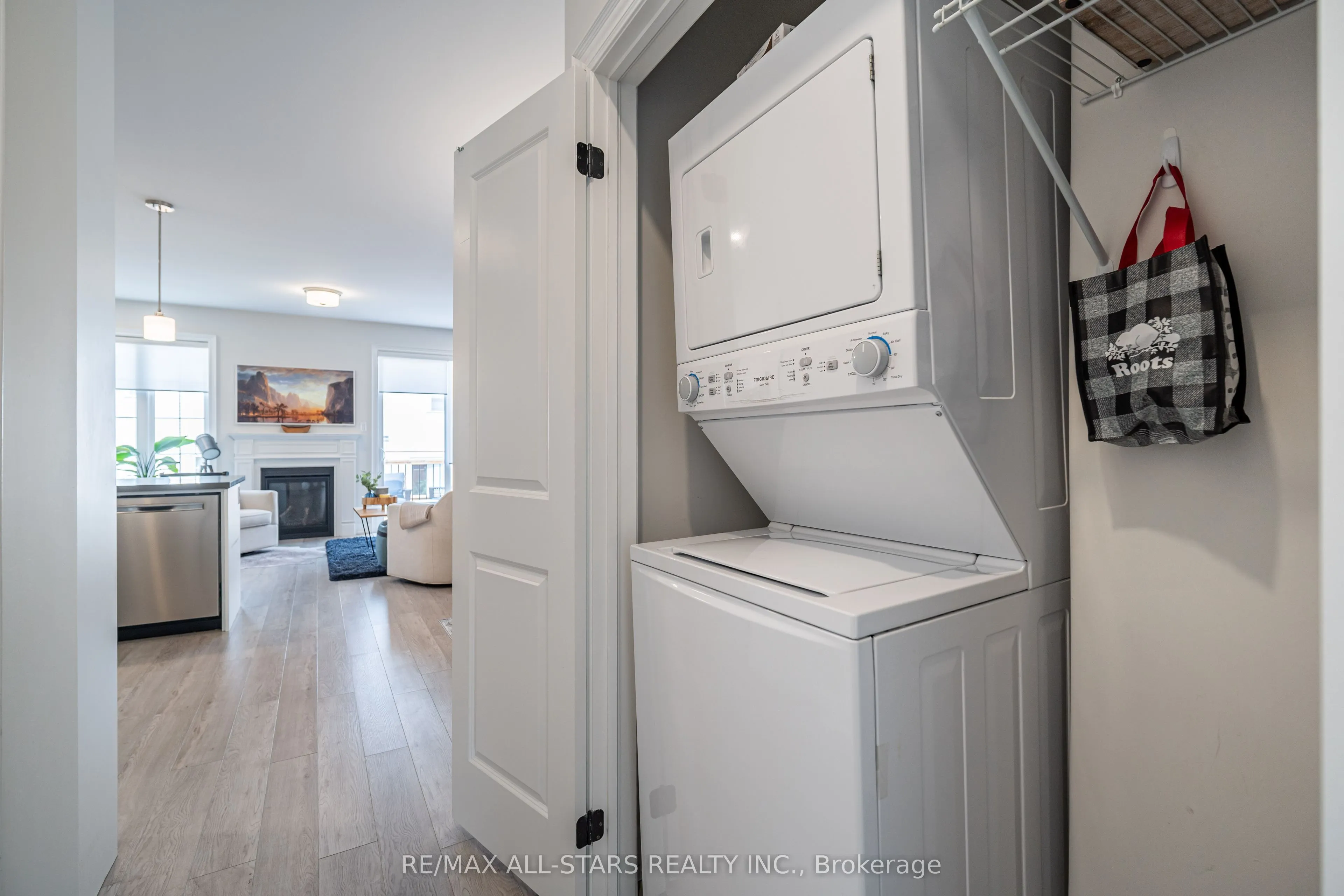528 Macintosh Grove
