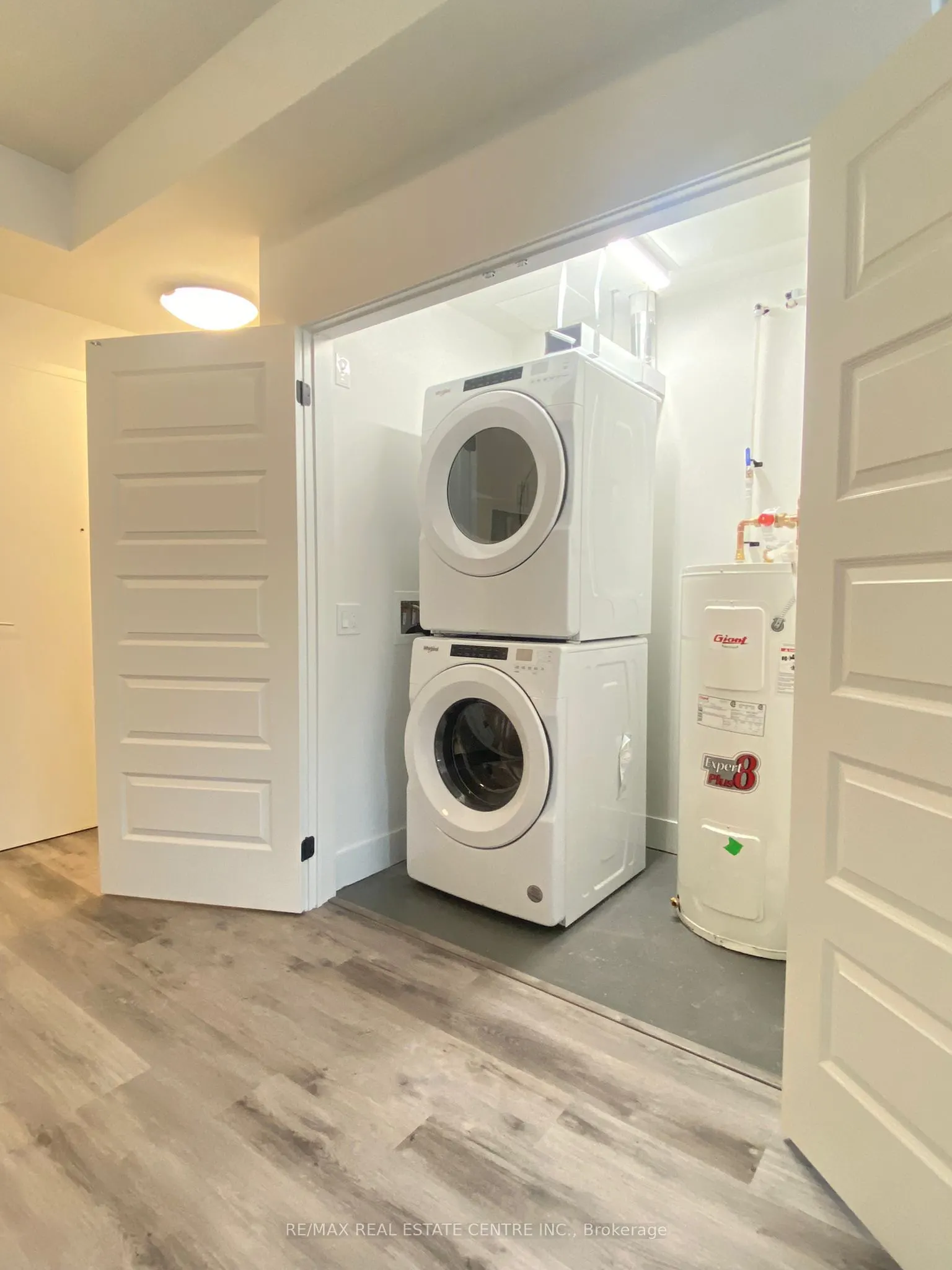 1201 Lackner Place, #301