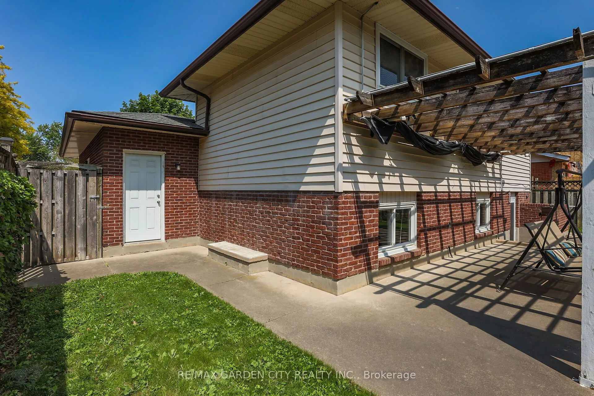 37 The Meadows Street