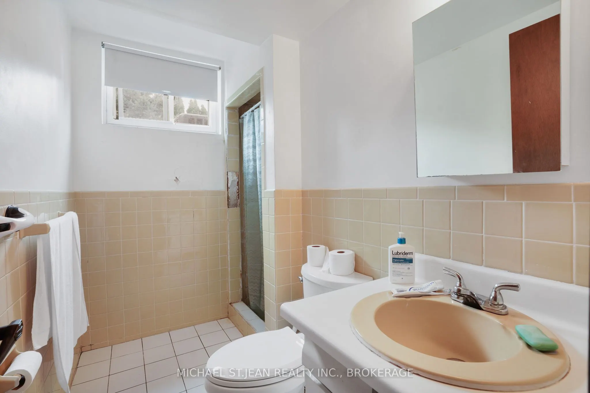 72 Eastbury Drive