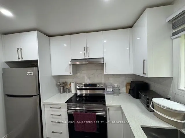 84 Rosemund Crescent, #84