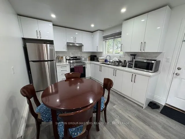84 Rosemund Crescent, #84