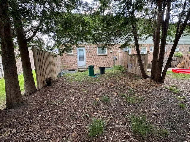 84 Rosemund Crescent, #84