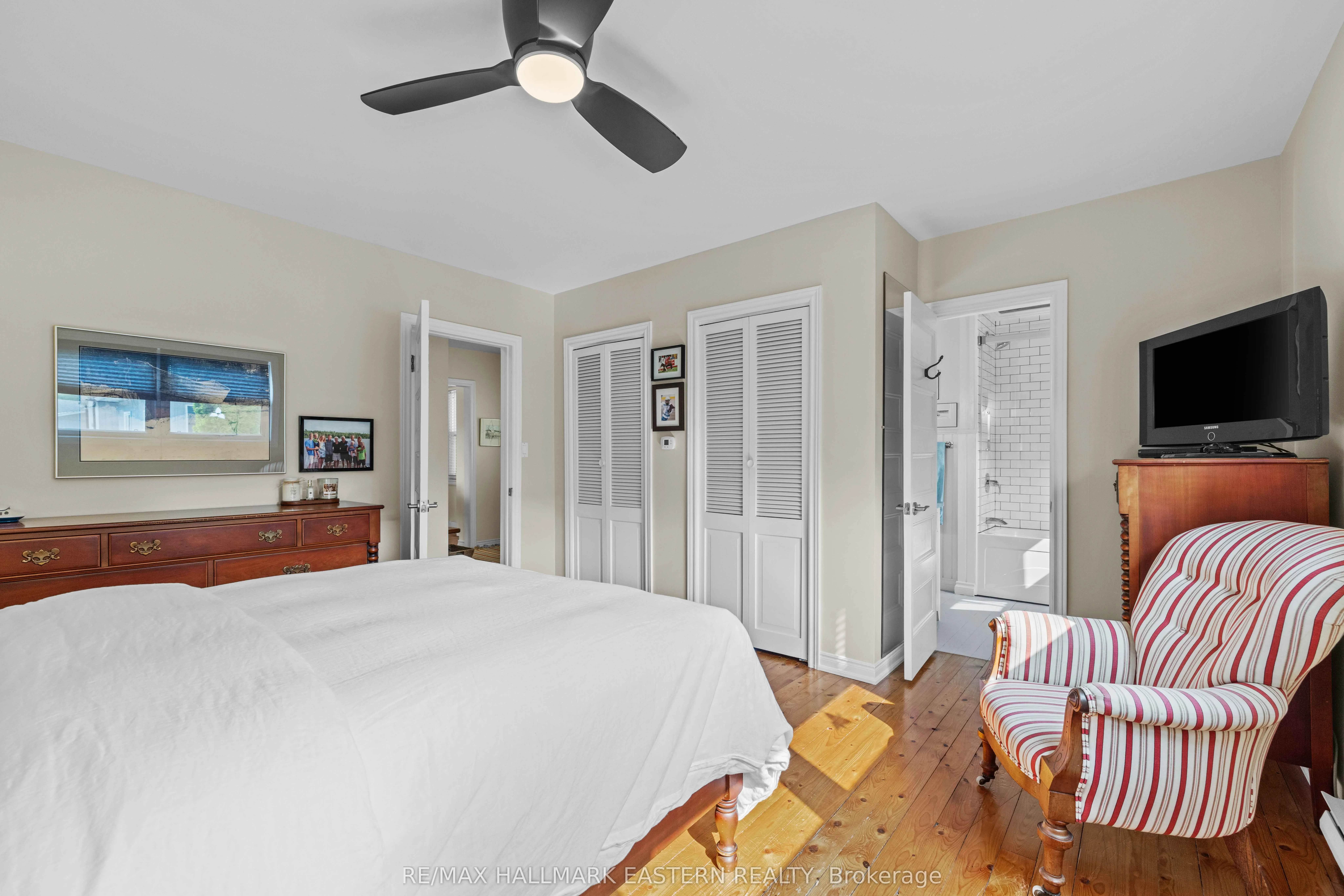 15 Snake Point Road